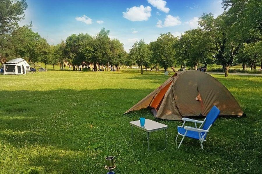 Къмпинг Къпиновски Манастир